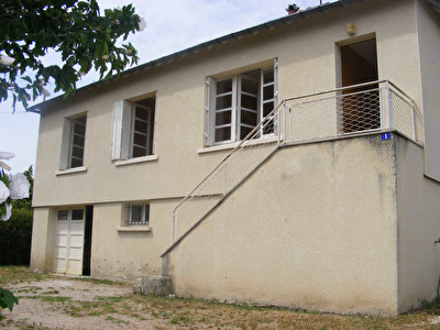 Pavillon style annee 70 ONZAIN - 3 pieces - 65 m2