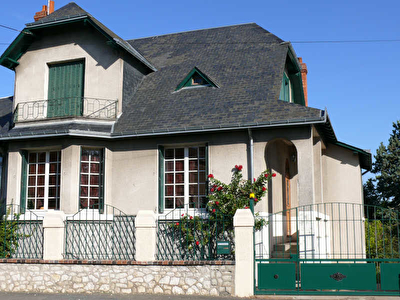 MAISON BOURGEOISE VENDOME - 5 pieces - 120 m2