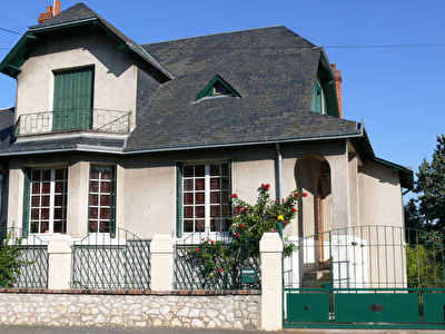 MAISON BOURGEOISE VENDOME - 5 pieces - 120 m2