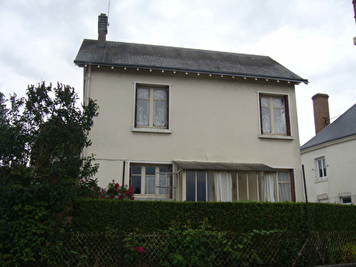 MAISON DE VILLAGE HUISSEAU SUR COSSON - 5 pieces - 70 m2