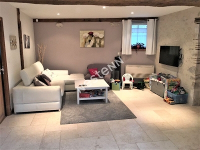 Maison ancienne restauree 6 pieces 165 M2 proche Vineuil