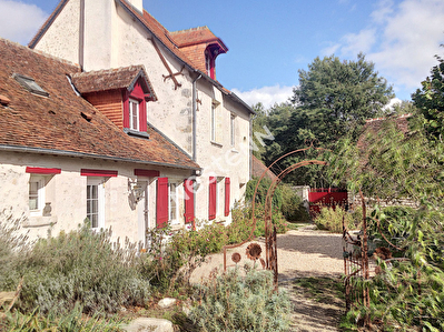 SUPERBE CLOSERIE AU COEUR DES CHATEAUX DE LA LOIRE