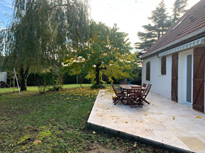 Maison 7 pieces a Huisseau Sur Cosson