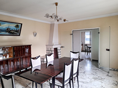 Vendome - 3 pieces - 80 m2 sur sous sol complet