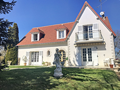 Maison St Gervais la foret 4 chambresn 205 m2