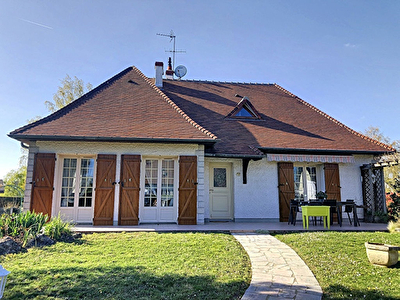 BELLE MAISON, Saint Gervais La Foret