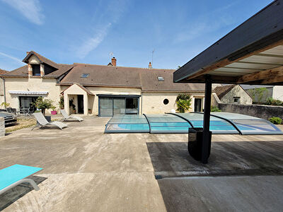 Longere 7 pieces 234 m2