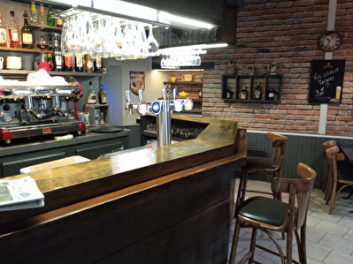 BAR/TABAC/FDJ/BRASSERIE Mont Pres Chambord