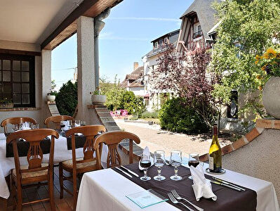 Restaurant De Charme A 10 MN De Chambord