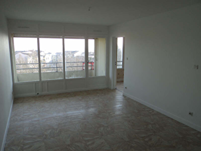 EXCLUSIF : APPARTEMENT VILLEFONTAINE - 5 pieces - 101,96 m2
