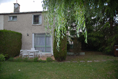 MAISON MENUCOURT - 6 pieces - 102 m2