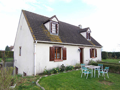 MAISON INDIVIDUELLE SERMAISES - 6 pieces - 209 m2