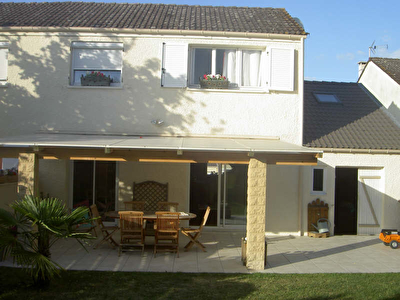 MAISON MENUCOURT - 6 pieces - 115 m2