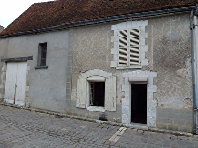 MAISON DE BOURG BOYNES - 2 pieces - 85 m2