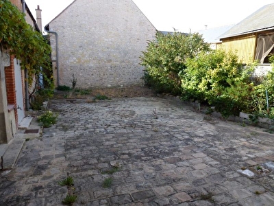 MAISON DE VILLAGE BOYNES