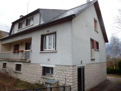 Maison Montargis 10 pieces 220 m2