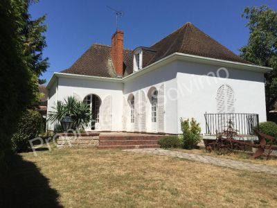 Maison Puiseaux 6 pieces 125 m2