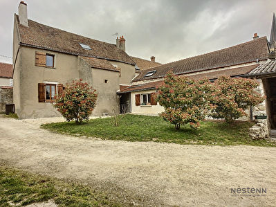 Maison de pierre - Puiseaux 9 pieces 177 m2