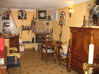 MAISON DE VILLAGE MEOUNES LES MONTRIEUX - 3 pieces - 60 m2