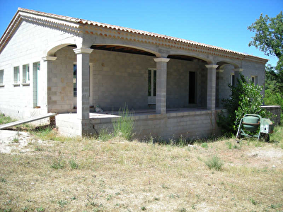 VILLA LE CANNET DES MAURES - 5 pieces - 163 m2