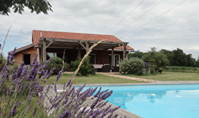 MAISON ANGRESSE - 6 pieces - 143 m2