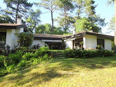 VILLA sur le golf HOSSEGOR