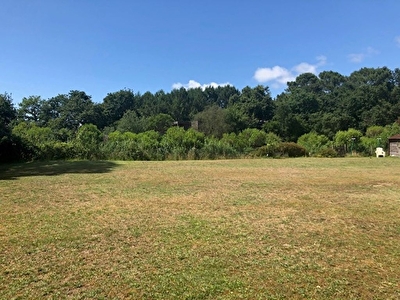 terrain 1370m2