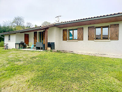 Maison T4 de plain pied avec jardin a Cazeres