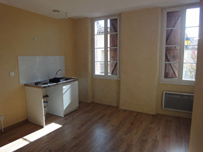 APPARTEMENT RENOVE CARBONNE - 2 pieces - 38 m2