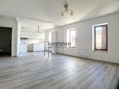 Appartement lumineux T3 centre Cazeres