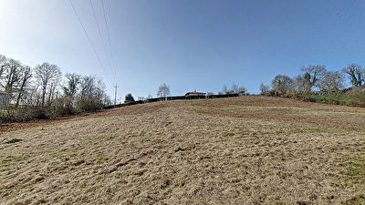 A vendre Terrain de 3500 m2 environ avec vue dominante secteur Salies du Salat