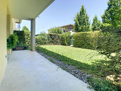 A vendre appartement 1 chambre 46m2 en rez-de-jardin clos de 50 2