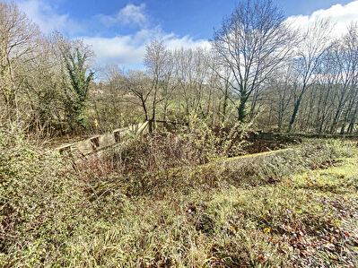 Maison a finir de batir sur 1915m2 secteur de Salies-du-Salat