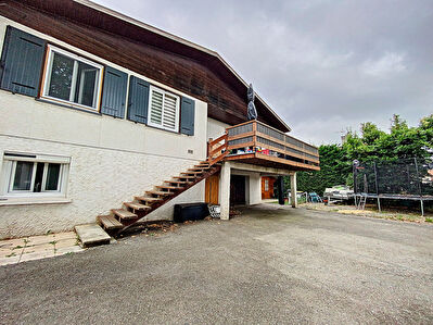A vendre maison de type T6, 5 chambres, avec jardin et garage secteur Carbonne