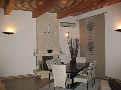 MAISON DE VILLAGE GIGNAC LA NERTHE - 3 pieces - 80 m2
