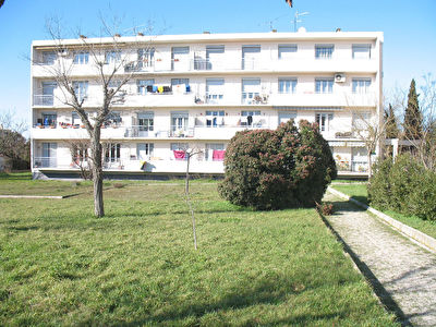 Appartement Gignac La Nerthe 3 pieces 60 m2