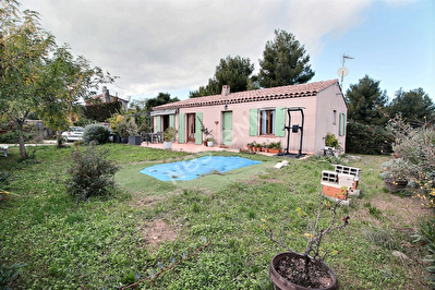 Maison individuelle Gignac La Nerthe d'environ 90 m2 sur une parcelle de 721 m2 +garage