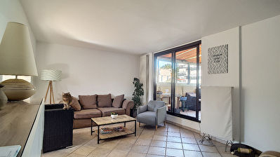 Appartement Martigues 4 pieces ensoleille avec belle vue degagee