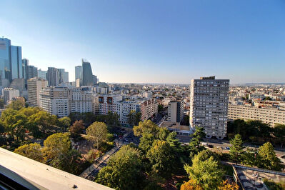 Appartement Courbevoie 2 pieces 68.51 m2