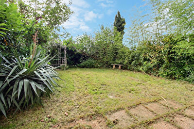 Appartement Courbevoie 5 pieces 116.74 m2