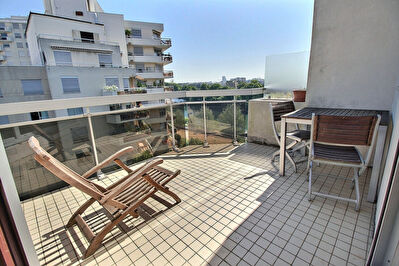 Appartement Courbevoie 3 pieces 77.26 m2