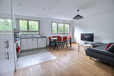 Appartement T2 Meuble a Courbevoie 50.31 m2