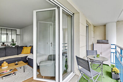 Appartement Courbevoie 4 pieces 82.37 m2