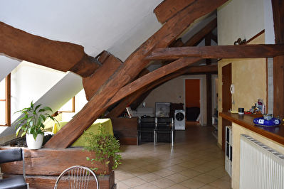 Exclusif : Appartement Cremieu 3 pieces 77.69 m2 avec grand garage