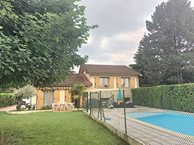 Maison Saint Romain - 4 chambres - piscine sur terrain de 1022 m2
