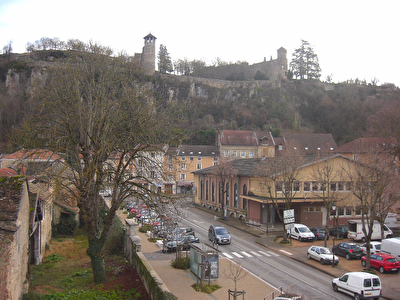 Appartement Cremieu 1 piece 27.50 m2