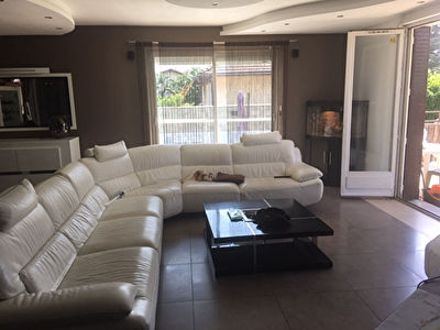 Exclusif : Maison 140 m2 - 4/5 chambres - piscine Saint-Romain de Jalionas terrain 795 m2