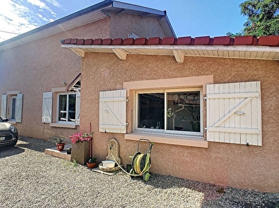 Maison Charvieu Chavagneux 153 m2 - 5 ch sur terrain de 800 m2 environ