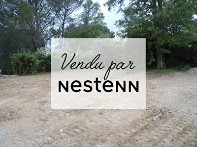 EXCLUSIVITE ! Terrain constructible 652 m2 Draguignan