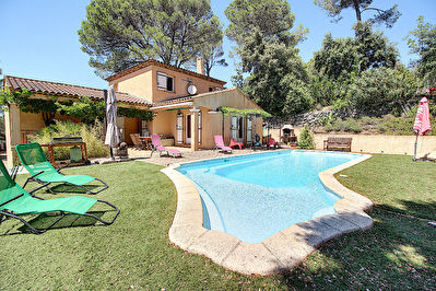 EXCLUSIVITE ! Maison Trans-en-Provence 6 pieces 140 m2 avec Piscine